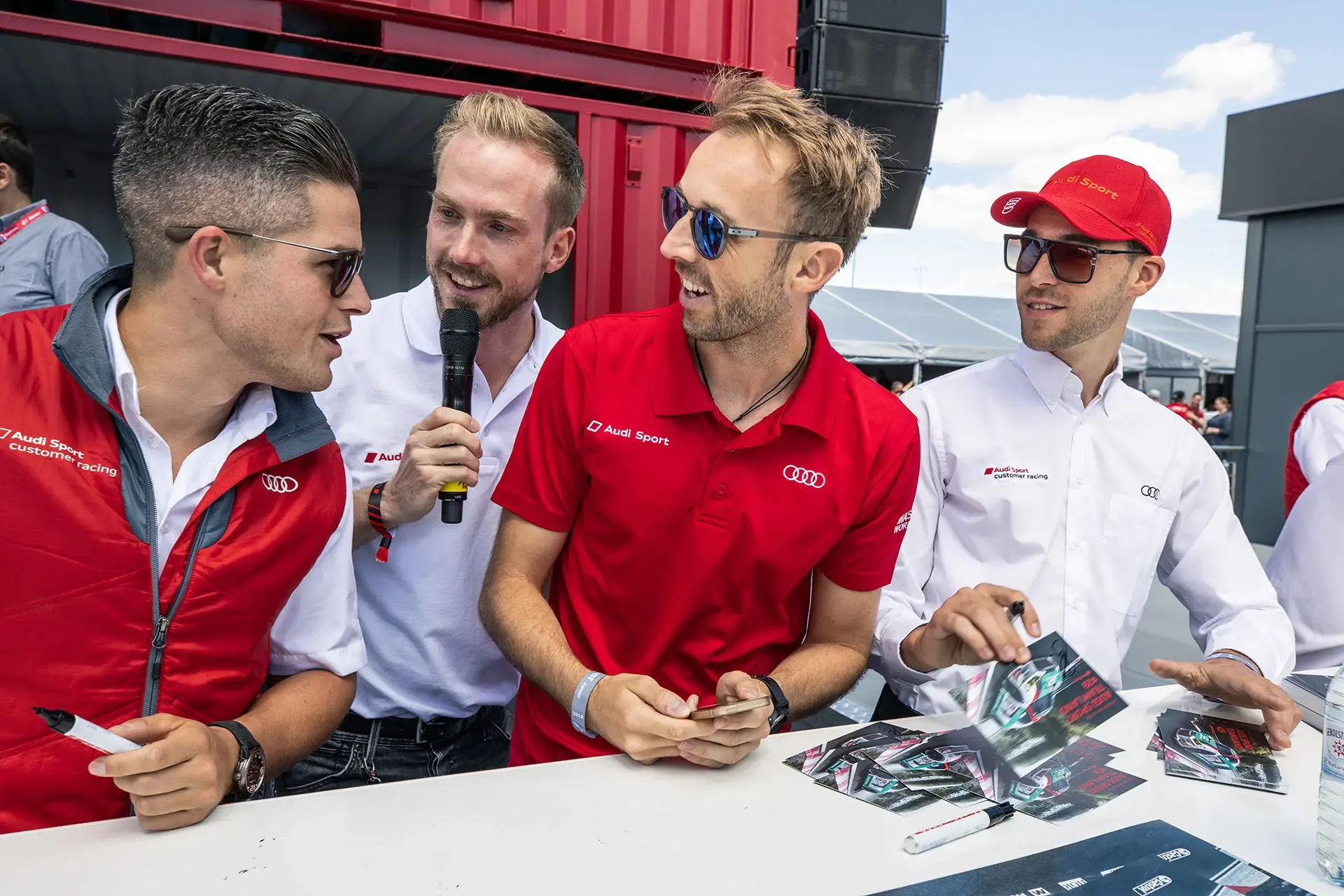 Eventmoderator Felix Uhlig beim Audi 24h-Rennen am Nürburgring