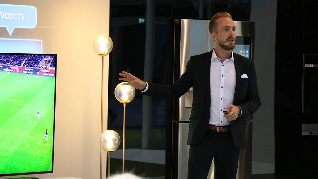 Felix Uhlig hosting for Samsung at IFA