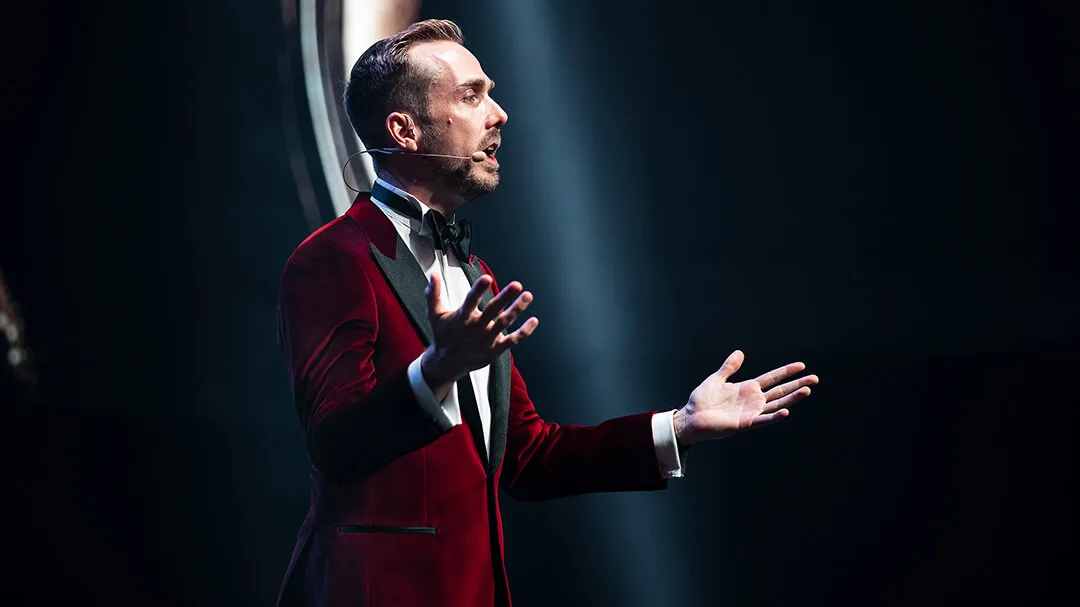 Gala host Felix Uhlig at the Midea MBT award show